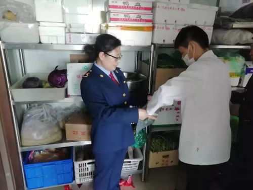 松山區市場監管局全力保障“兩會”期間餐飲服務與住宿食品安全