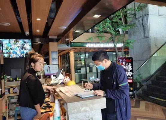 我為群眾辦實事丨筑牢網(wǎng)絡(luò)餐飲“安全網(wǎng)” 敦化市市場監(jiān)管局強化監(jiān)管守護舌尖安全